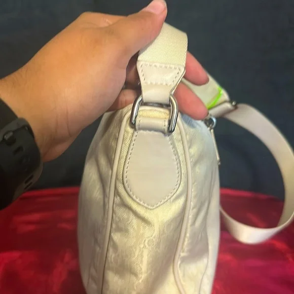 Elegant Cream Dior Shoulder Bag🤍 - Picture 5 of 15